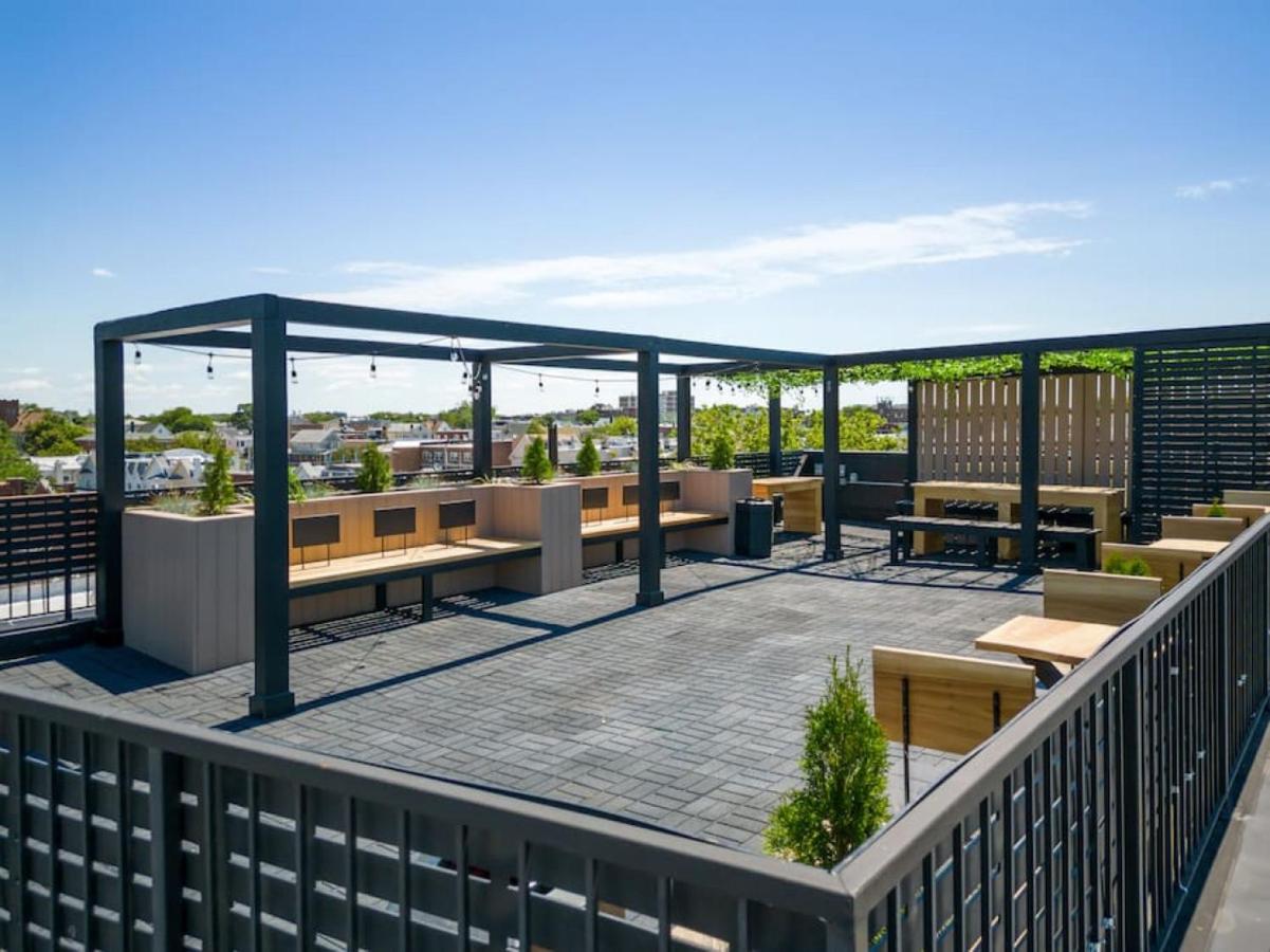 Apartamento Chic Mezzanine Loft With Rooftop And Shoreline Nearby At 